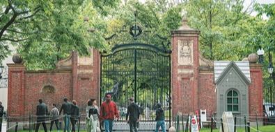美专家学者批政府无理撤销中国留学生签证